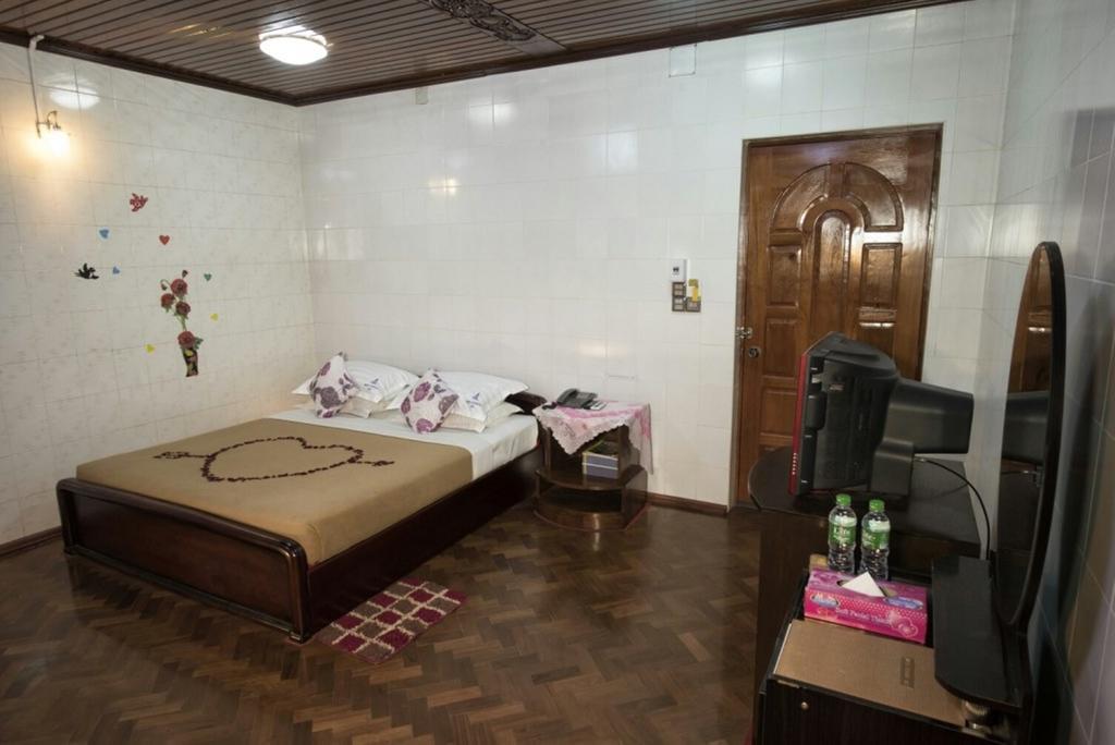 Mann Myanmar Inn