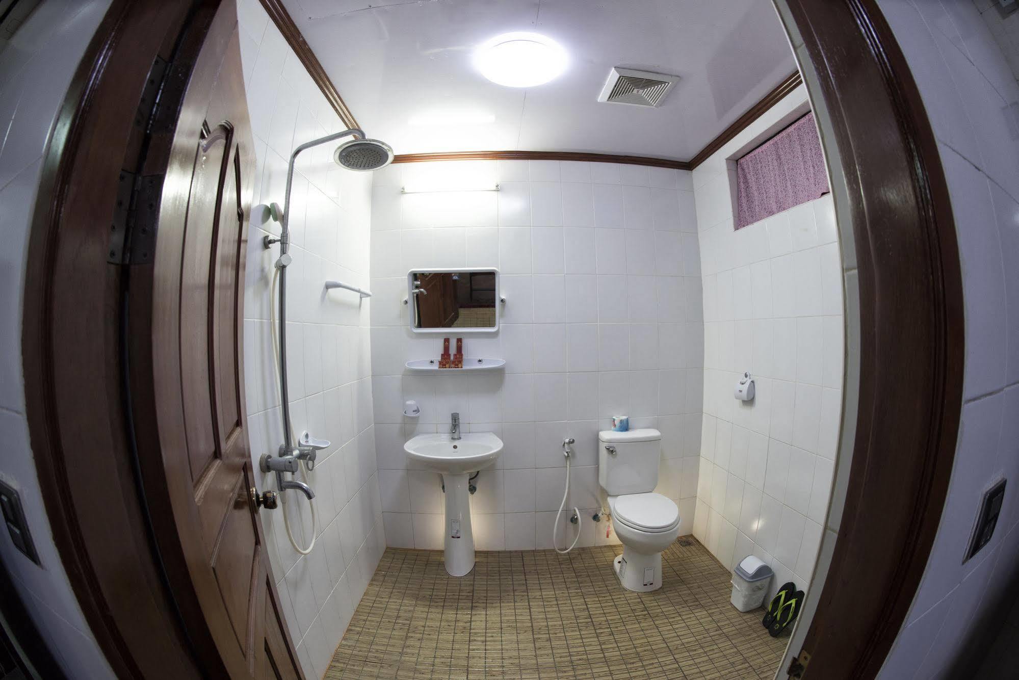 Mann Myanmar Inn Mandalay