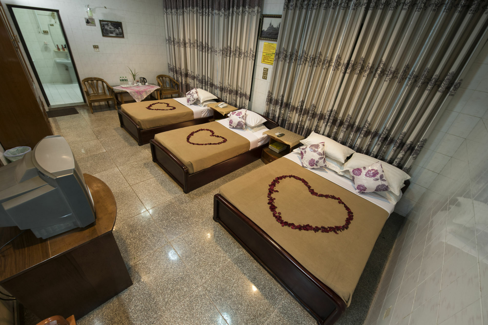 Mann Myanmar Inn